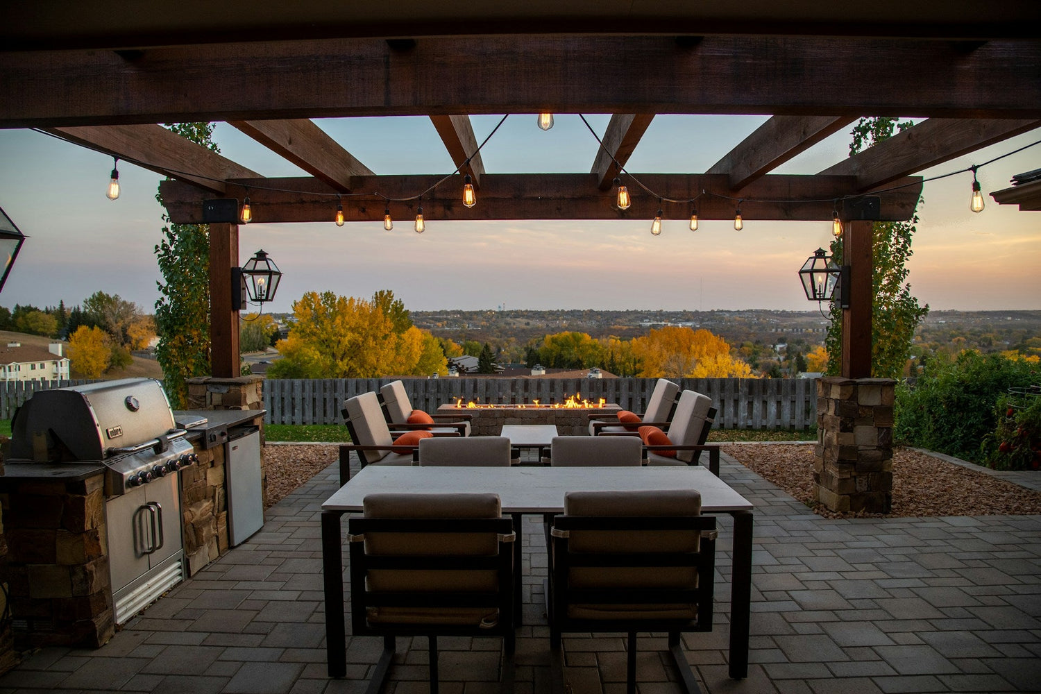 Patio & Backyard