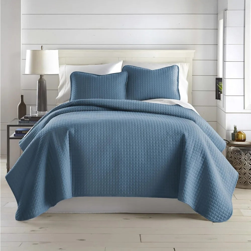 Lightweight Queen Quilt Bedding Set 100% Cotton Pet Resistant